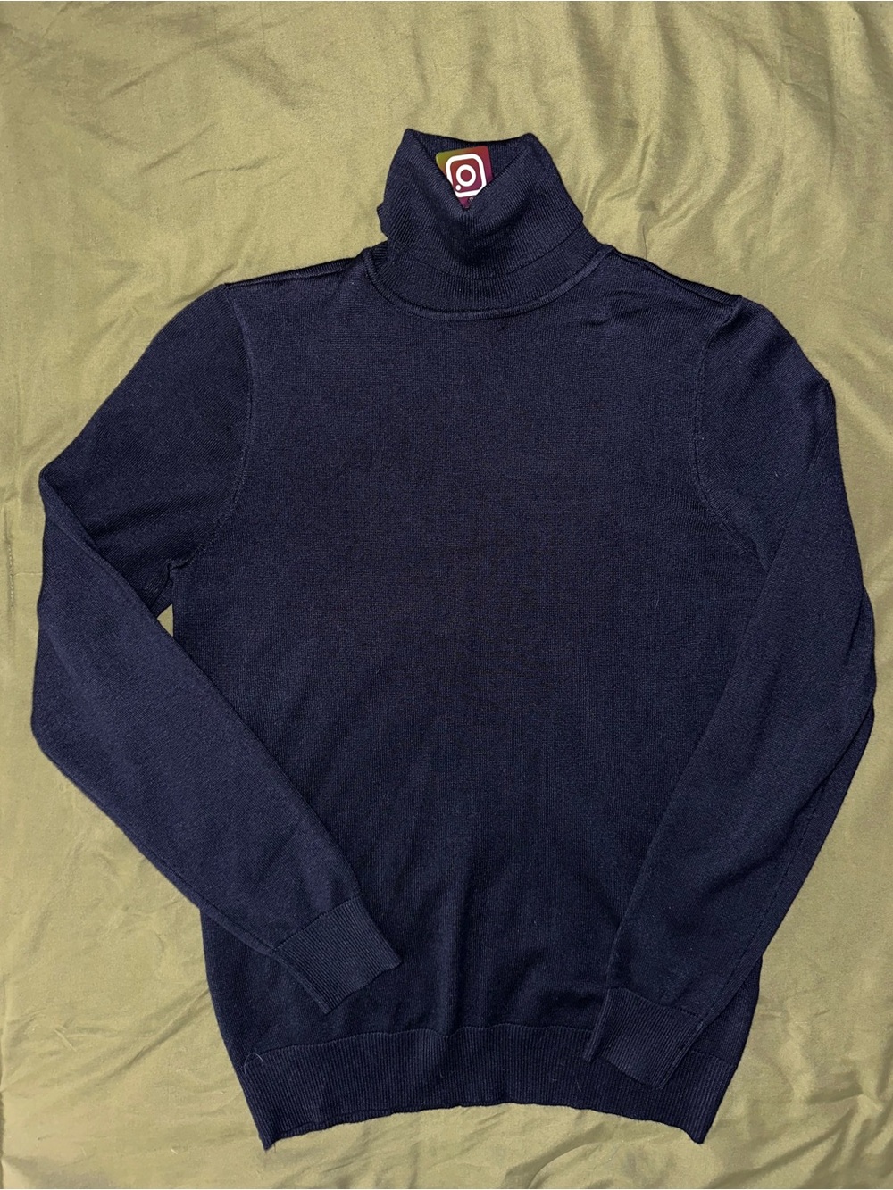 Carolyn Taylor Women’s Dark Navy Turtleneck Sweater - Picture 2 of 7